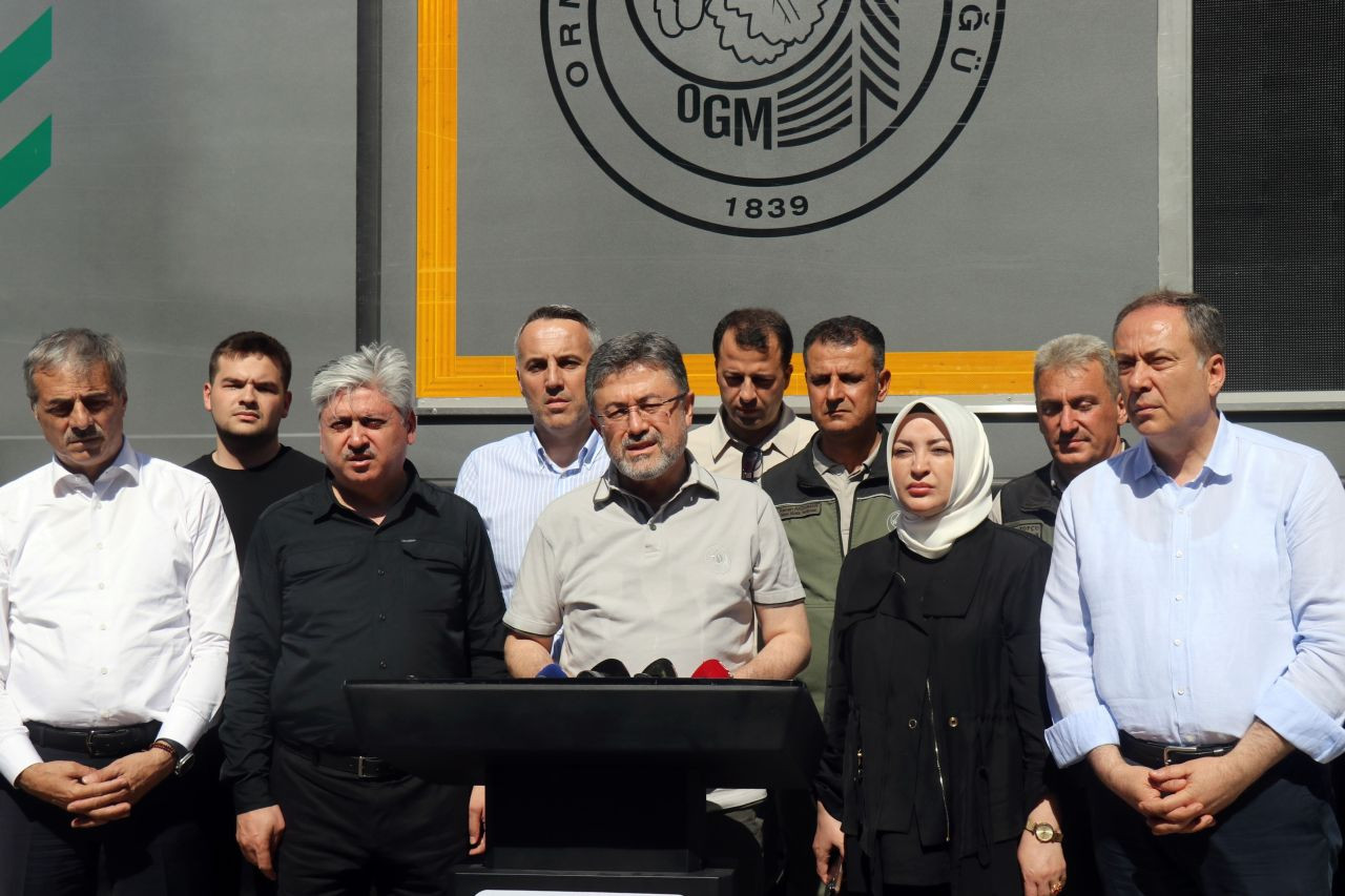 Bakan Yumaklı: “Yangınla İlgili 3 Kişi Gözaltına Alındı” - Sayfa 1