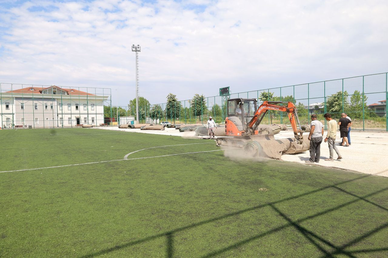 Sakarya’nın En Büyük Futbol Tesisinde Yenileme Başladı - Sayfa 3