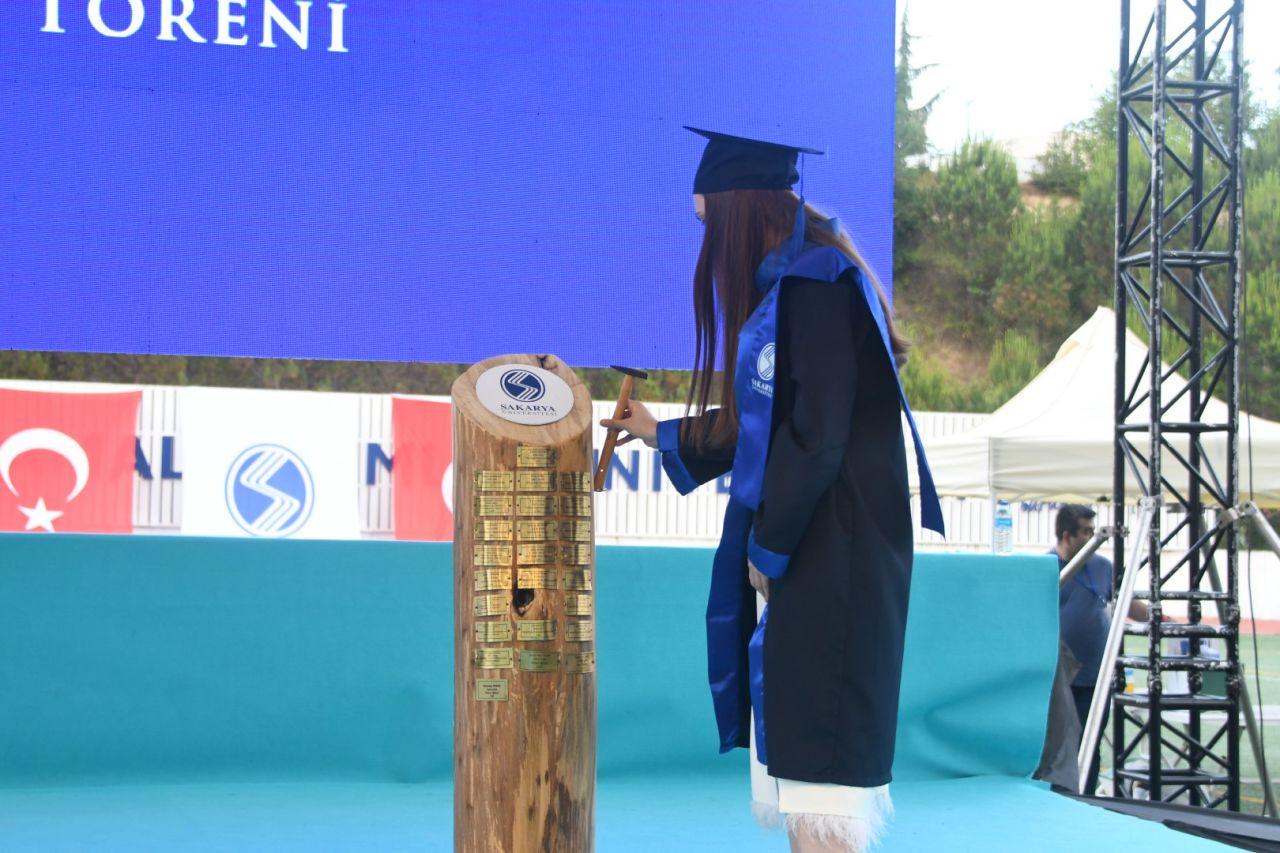 Sakarya Üniversitesi’nde Mezuniyet Coşkusu: 2024-2025 Mezunları Geleceğe Uğurlandı - Sayfa 3