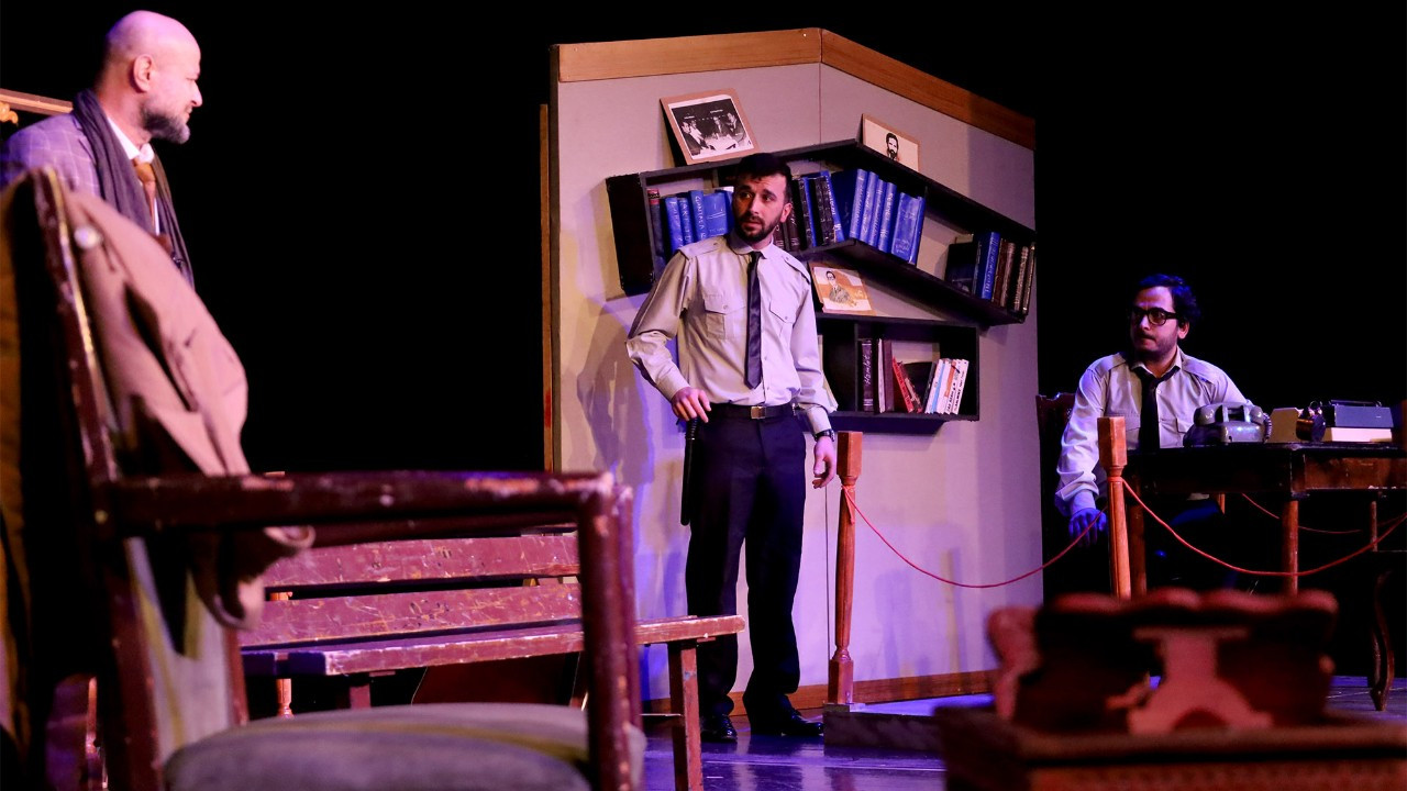 Tiyatronun büyülü dünyasına 10 bini aşkın izleyici katıldı.