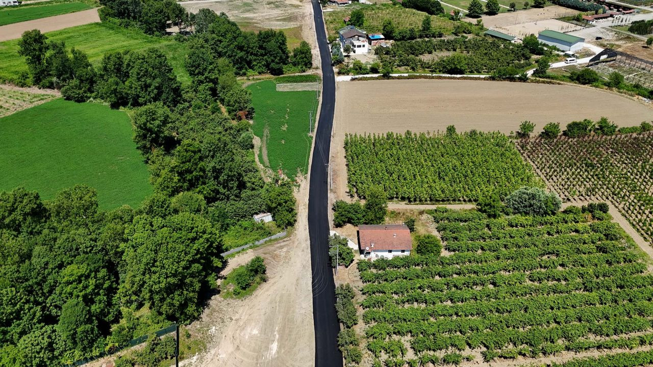 Arifiye'de İki Mahalleyi Birleştiren Yol Sil Baştan Yenilendi - Sayfa 1
