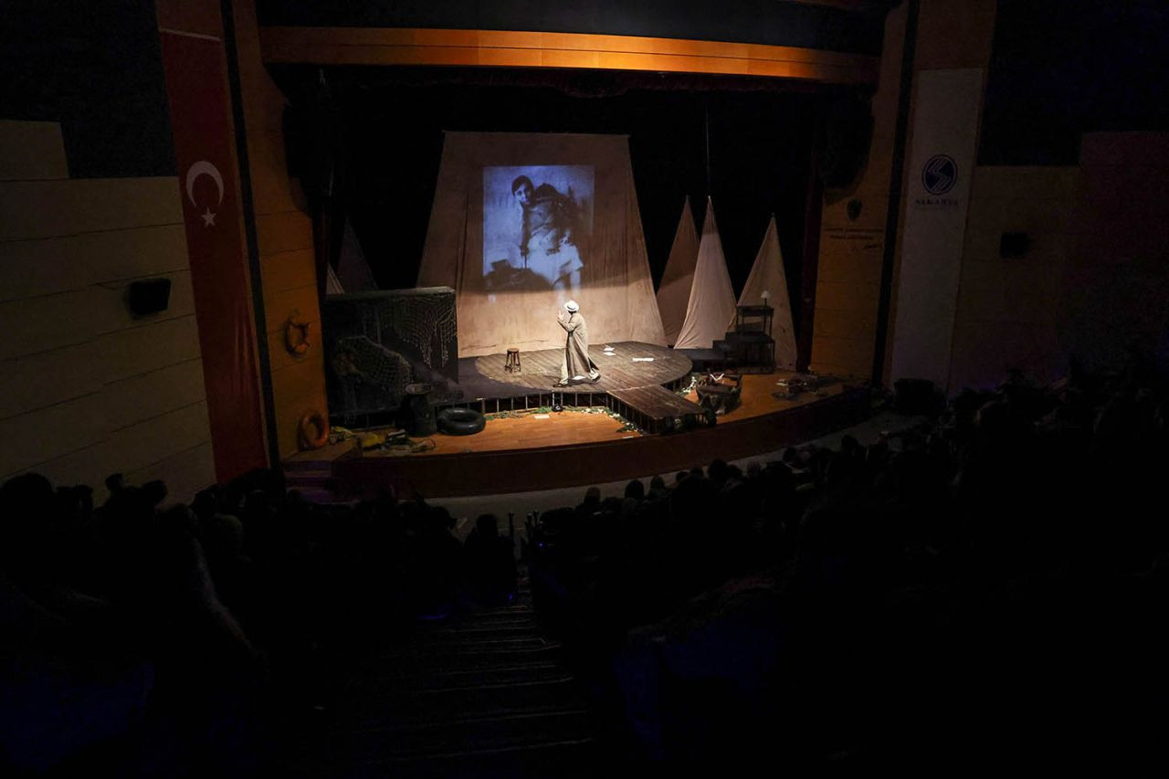 Tiyatronun büyülü dünyasına 10 bini aşkın izleyici katıldı. - Sayfa 3