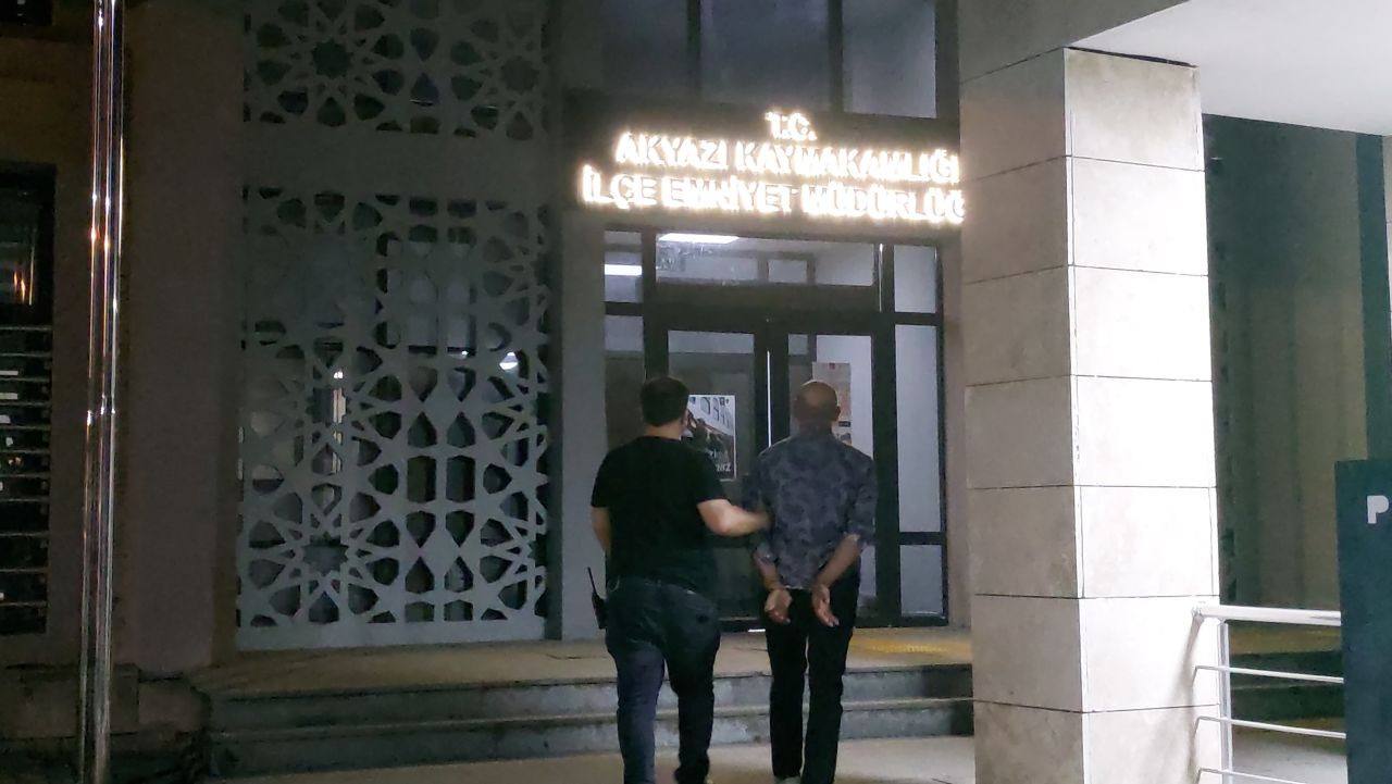 Sakarya’da Çalıntı Otomobilin İçinden Palyaço Kostümleri Çıktı! - Sayfa 2
