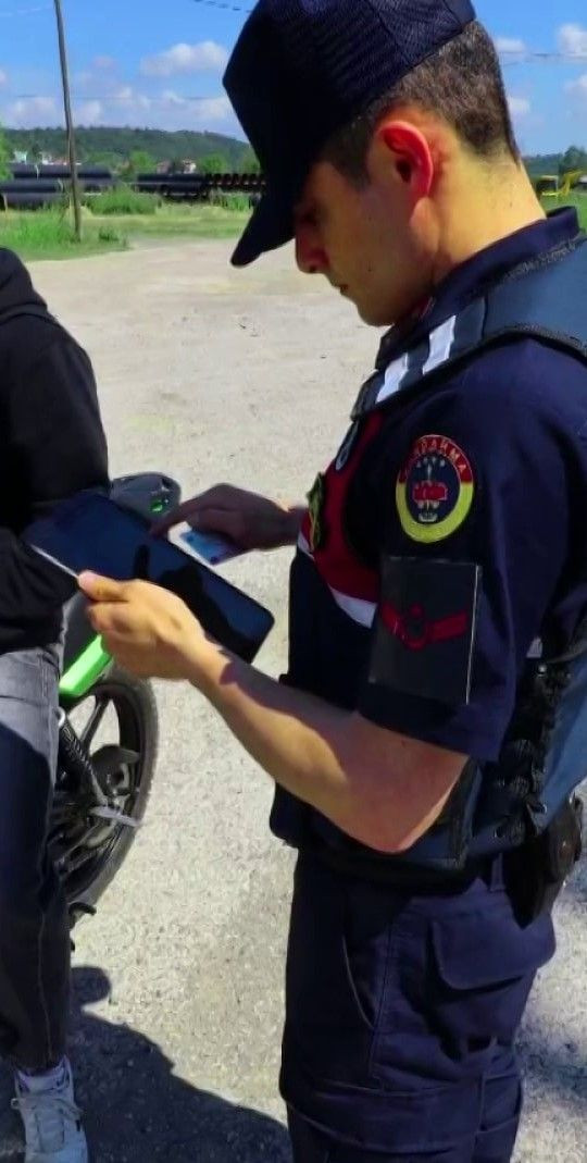 Sakarya’da Yapılan Operasyonlarda 151 kişi Tutuklandı. - Sayfa 1
