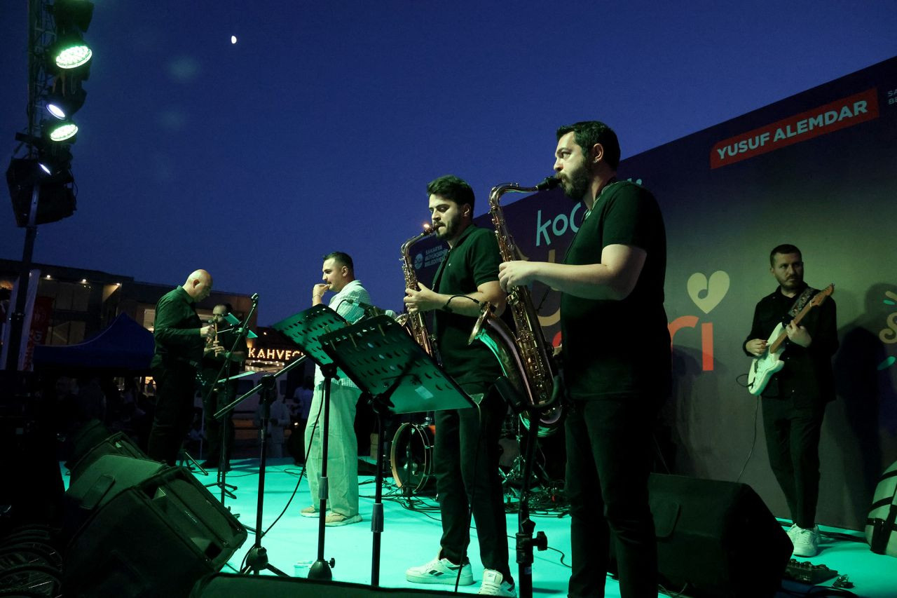 Yaz Seninle Güzel Konseri Kocaali Ve Sapanca’yı Coşturdu - Sayfa 3