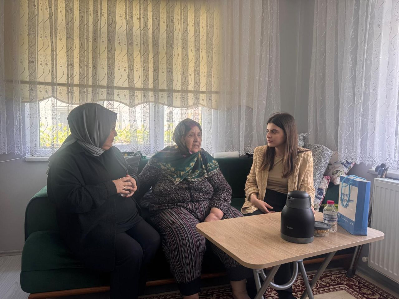 Serdivan Belediyesi’nden Şehit Ailelerine Vefa Ziyareti - Sayfa 1