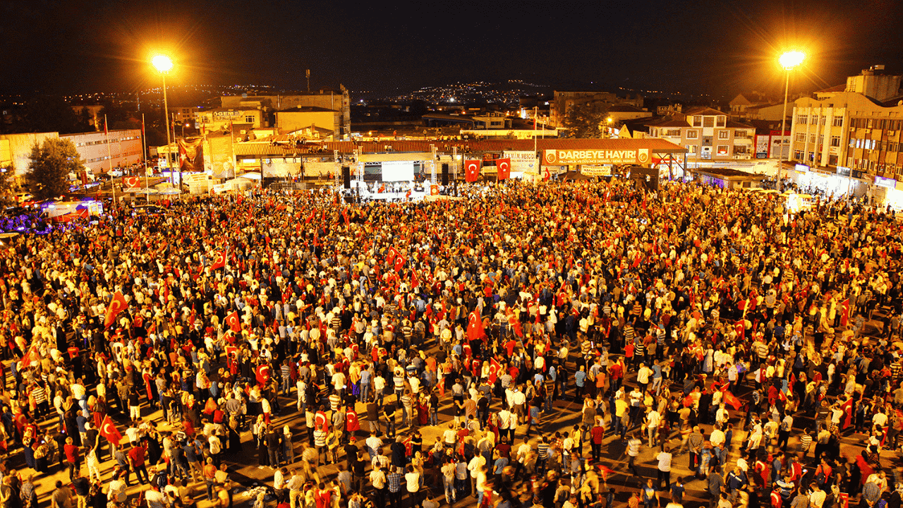 15 Temmuz’da Demokrasi Meydanı’nda Milletçe Tek Yürek Olalım - Sayfa 4