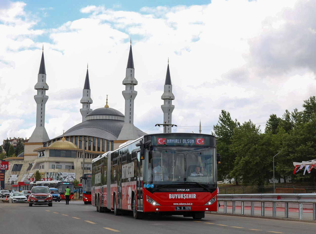 Metrobüs Seferleri Yeniden Başladı: Büyükşehir’den Açıklama Geldi - Sayfa 1