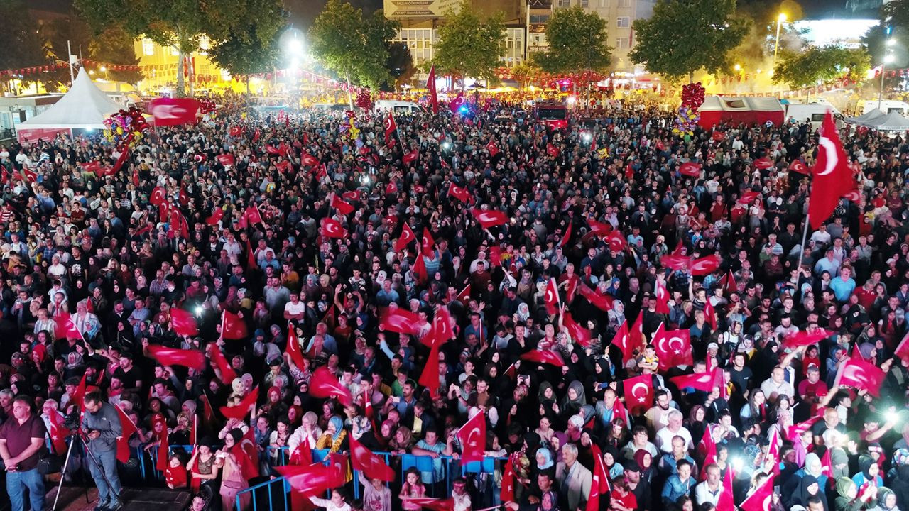 Başkan Alemdar: “O gece Sakarya’da unutulmaz bir tarih yazıldı” - Sayfa 3