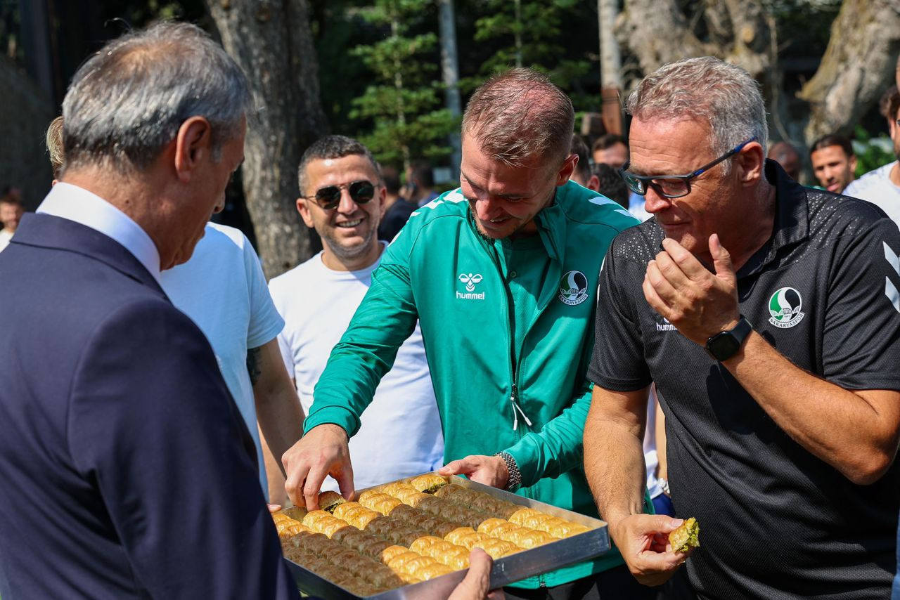 Başkan Alemdar: "Sakaryaspor Sevda, Her Zorluğu Aşarız" - Sayfa 2