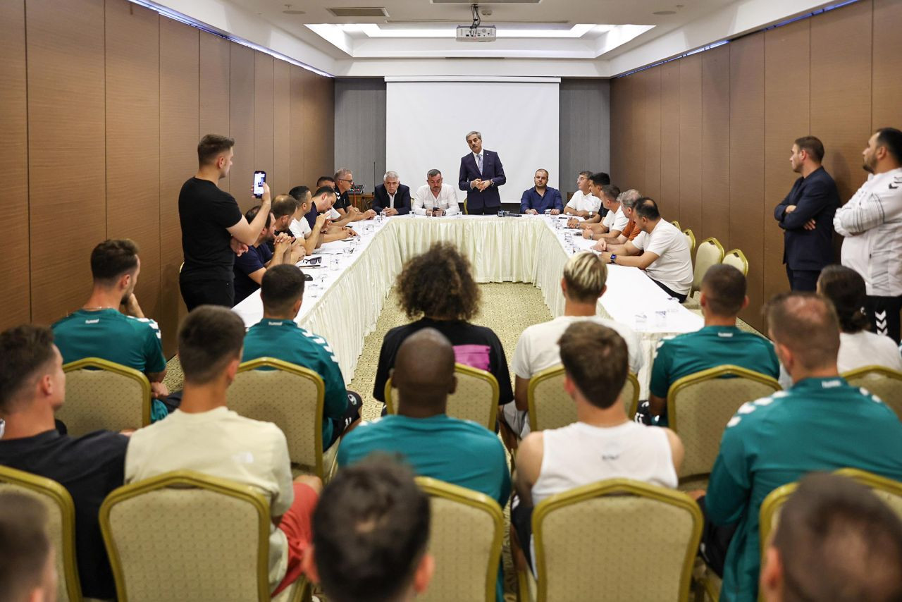 Başkan Alemdar: "Sakaryaspor Sevda, Her Zorluğu Aşarız" - Sayfa 4