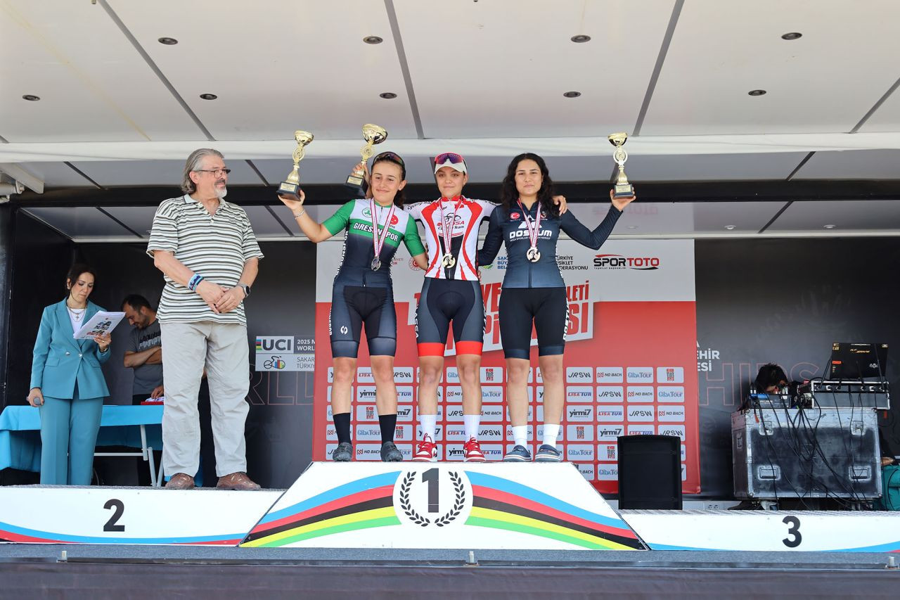 Sakarya’da Genç Pedallar Zirve İçin Kıyasıya Yarıştı - Sayfa 6