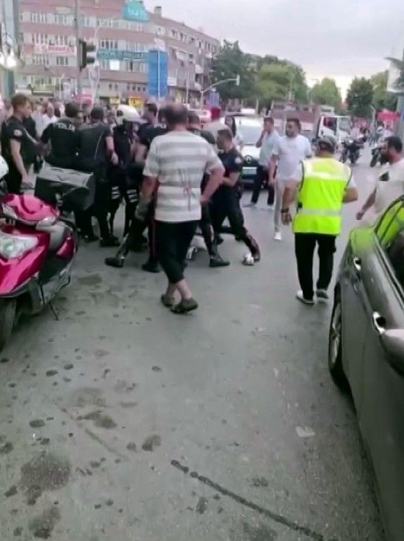 Kent merkezinde yumruklar konuştu: Anbean kaydedildi - Sayfa 4