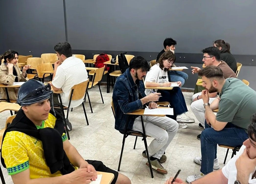 SUBÜ Öğrencileri Simülasyon'da İşe Alım Süreçlerini Deneyimlediler - Sayfa 1