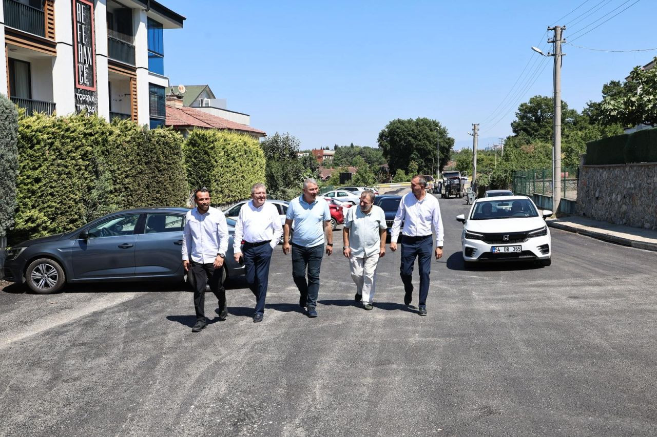 Serdivan’da Ulaşımı Rahatlatan Asfalt Çalışmaları Sürüyor - Sayfa 1