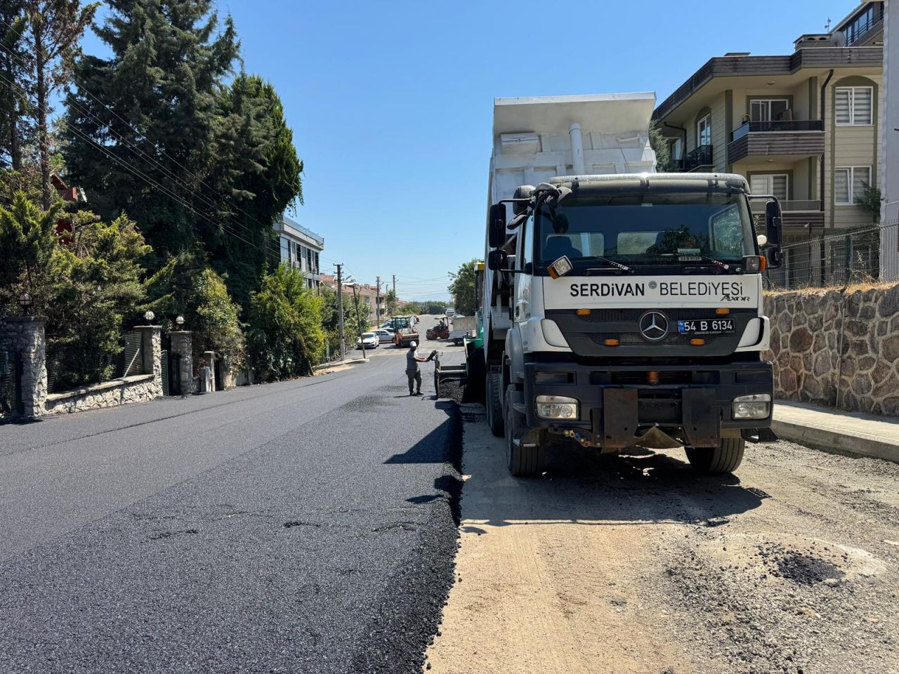 Serdivan’da Ulaşımı Rahatlatan Asfalt Çalışmaları Sürüyor - Sayfa 4