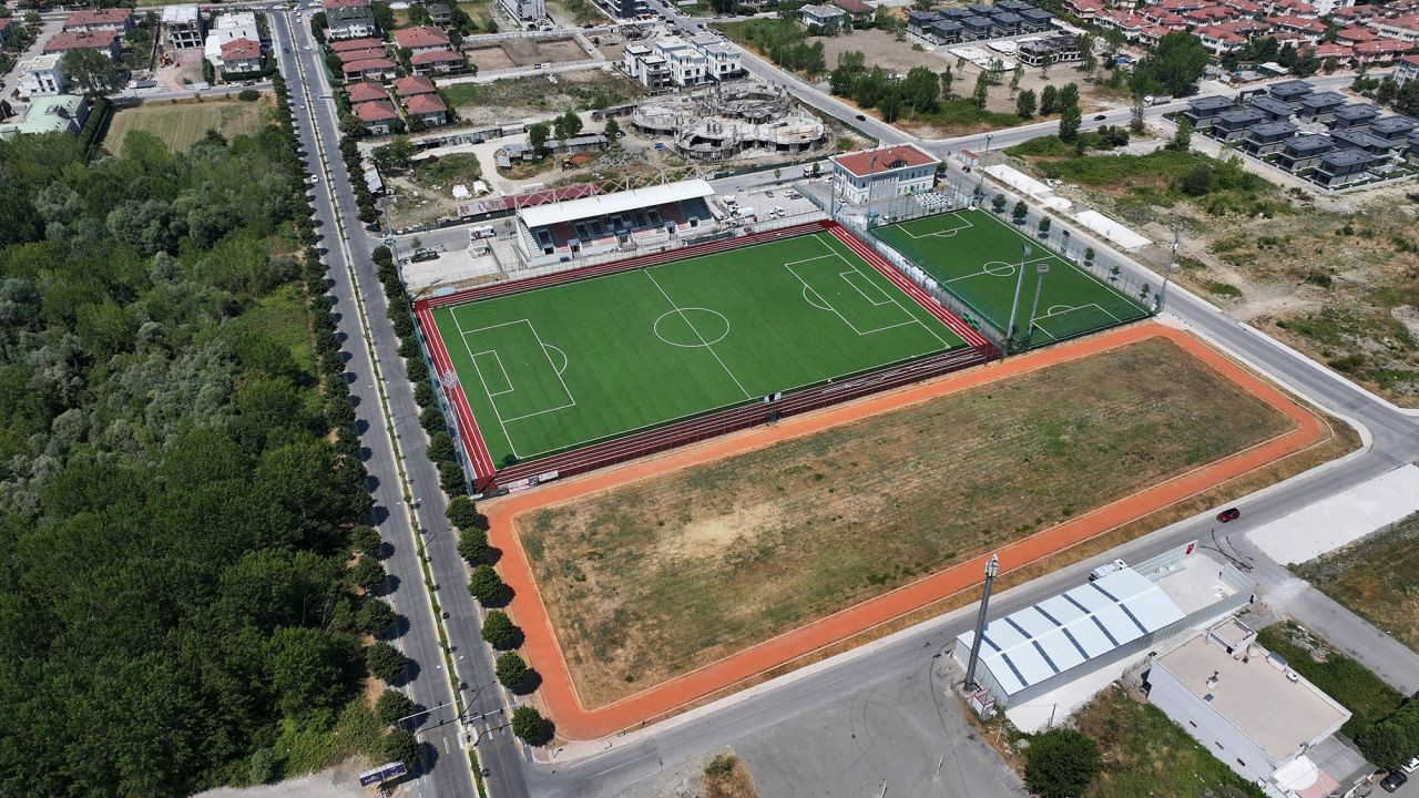 Ekrem Karaberberoğlu Tesisleri FIFA Standartlarına Yenilendi - Sayfa 1