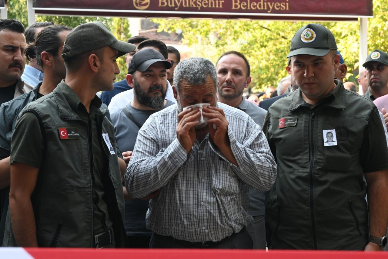 Yangın Şehidinin Oğlu: “Baba, Sensiz Ne Yapacağım?” Diyerek Ağladı - Sayfa 2