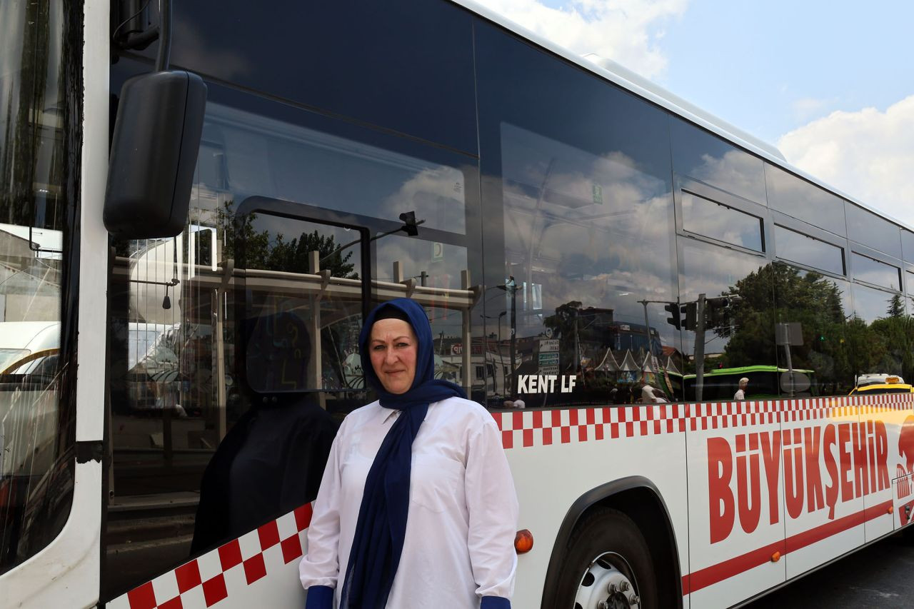 Büyükşehir'de Toplu Taşımaya Kadın Eli Değiyor - Sayfa 2