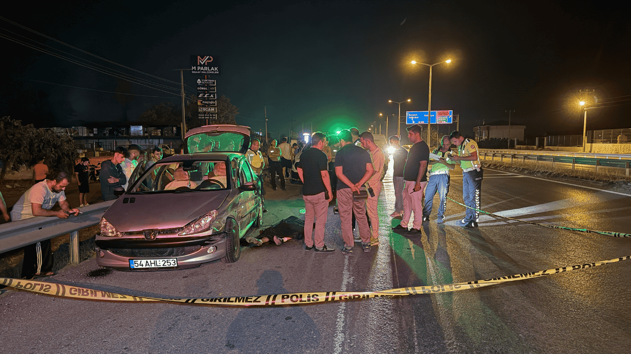 Hendek’te Bariyerlere Çarpan Sürücü Hayatını Kaybetti - Sayfa 4