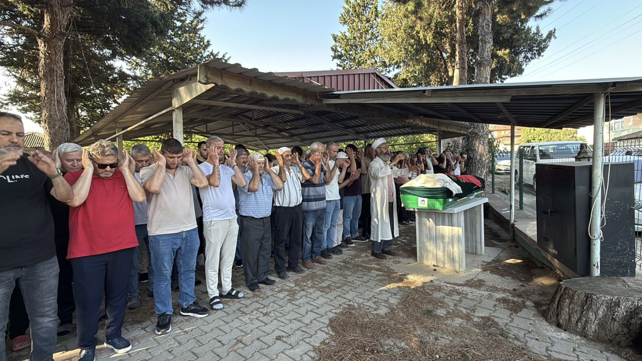 Bıçaklanan Genç Geyve’de Defnedildi - Sayfa 1