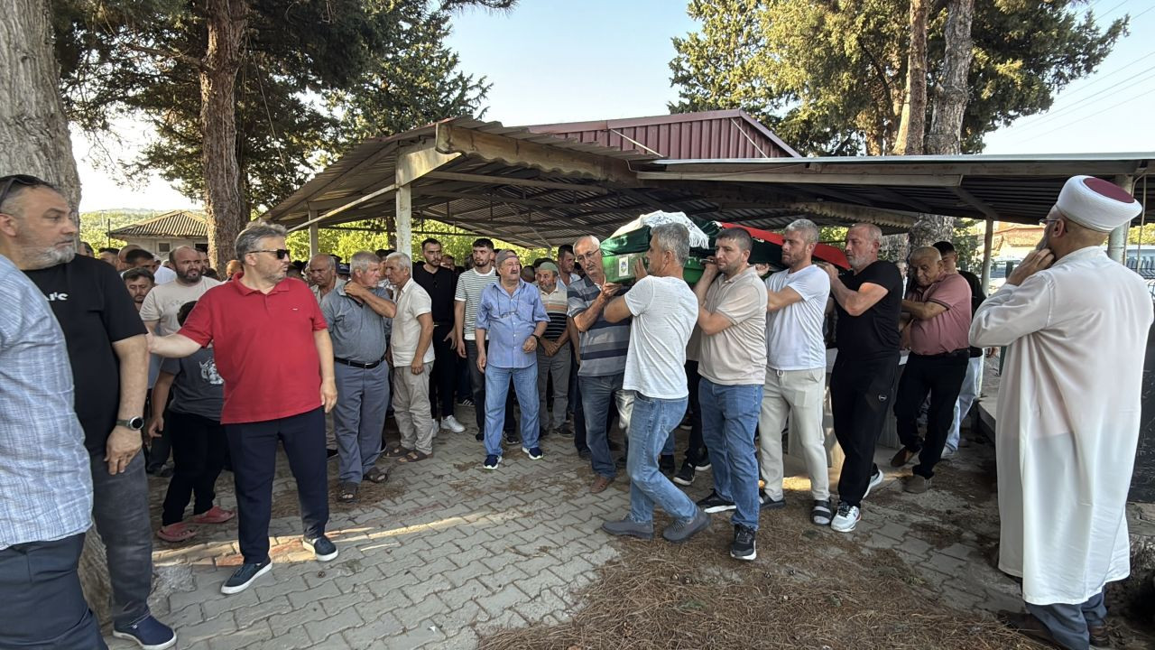 Bıçaklanan Genç Geyve’de Defnedildi - Sayfa 3