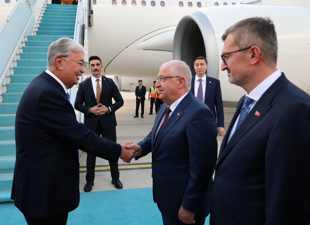 Cumhurbaşkanı Erdoğan, Tokayev’i Esenboğa’da Resmi Törenle Karşıladı - Sayfa 2