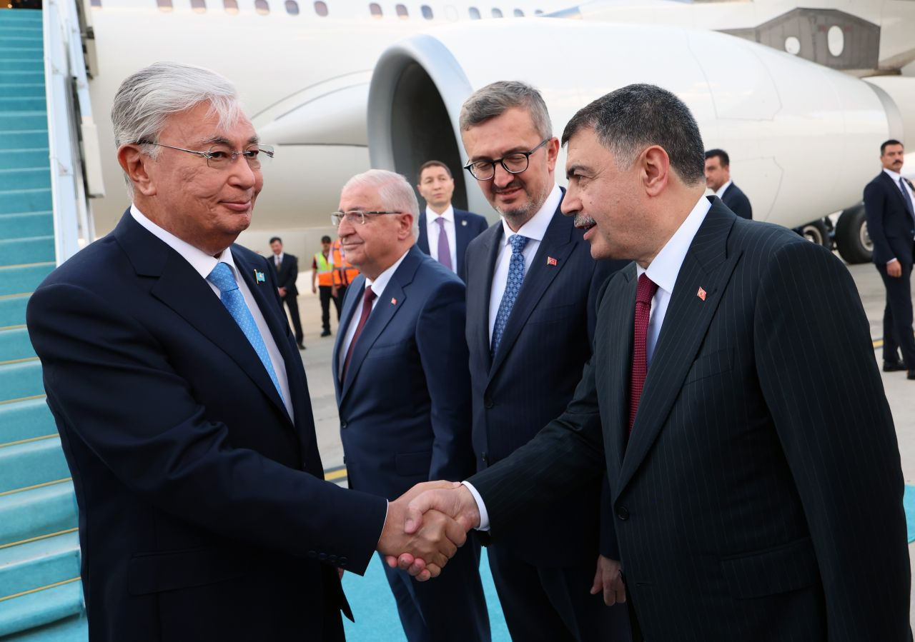 Cumhurbaşkanı Erdoğan, Tokayev’i Esenboğa’da Resmi Törenle Karşıladı - Sayfa 3