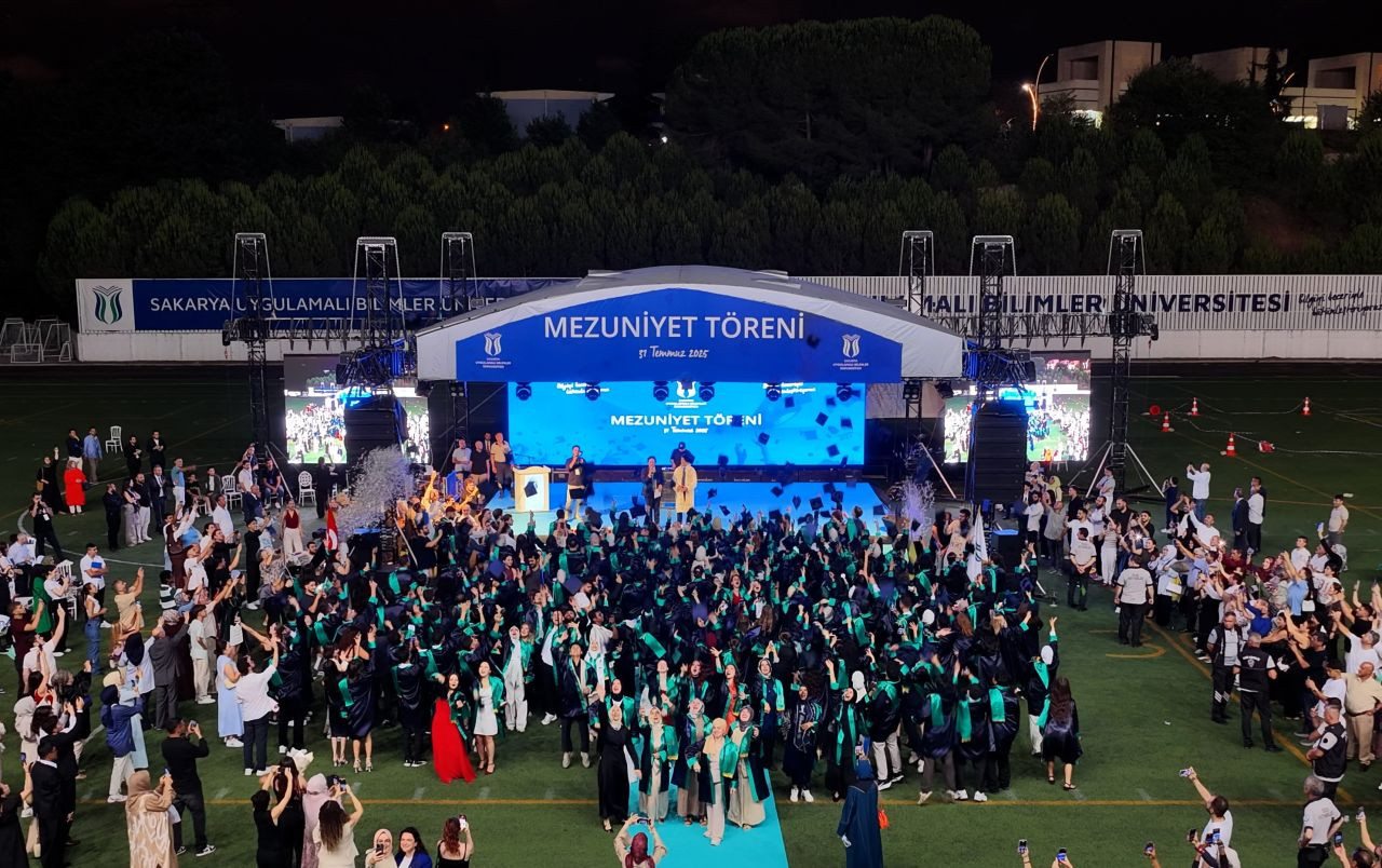 SUBÜ 3.263 Öğrencisini Coşkulu Törenle Mezun Etti - Sayfa 4