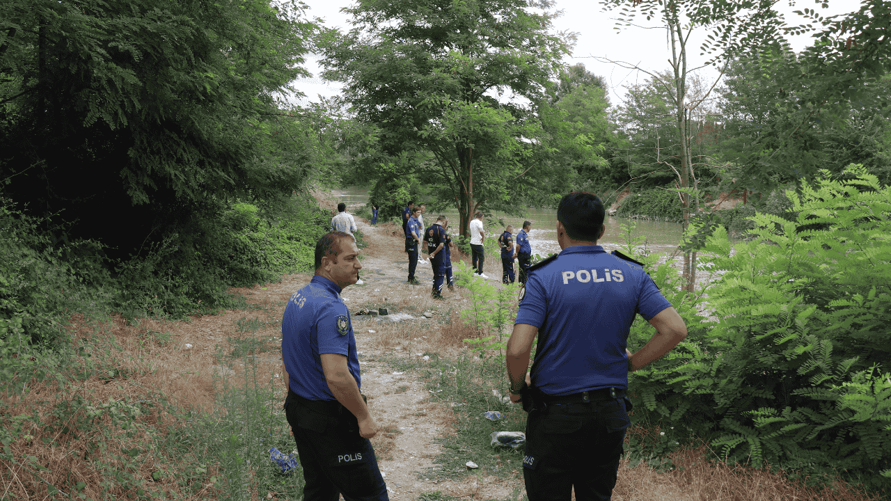 Sakarya Nehri'ne Düşen Genç İçin Arama Çalışmaları Sürüyor - Sayfa 4