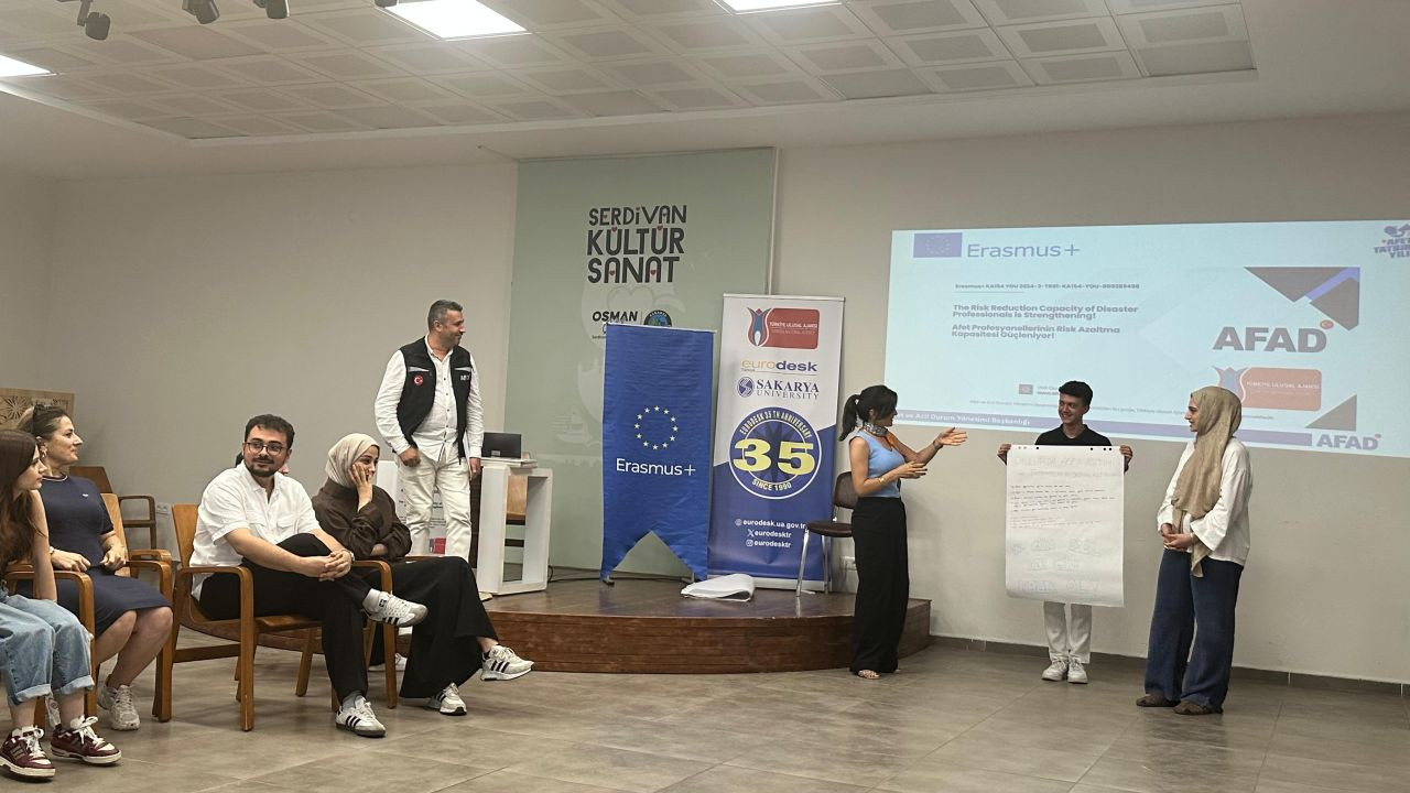 Serdivan’da Gençlerle Afet Eğitimi: Bilinçli Nesiller Yetişiyor - Sayfa 3