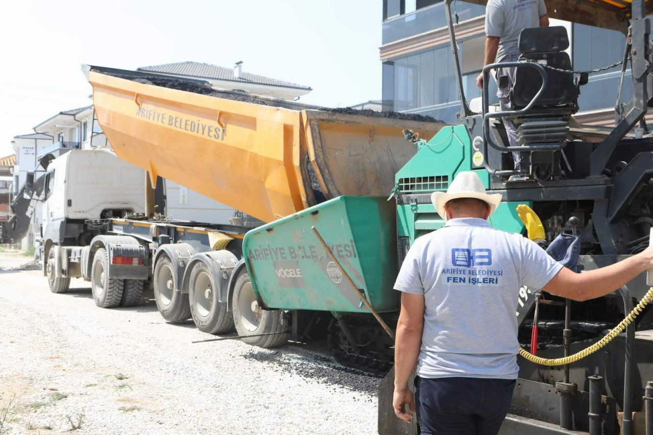 Arifiye Belediyesi Hanlıköy Mahallesi’nde Asfalt Çalışmalarına Başladı - Sayfa 5