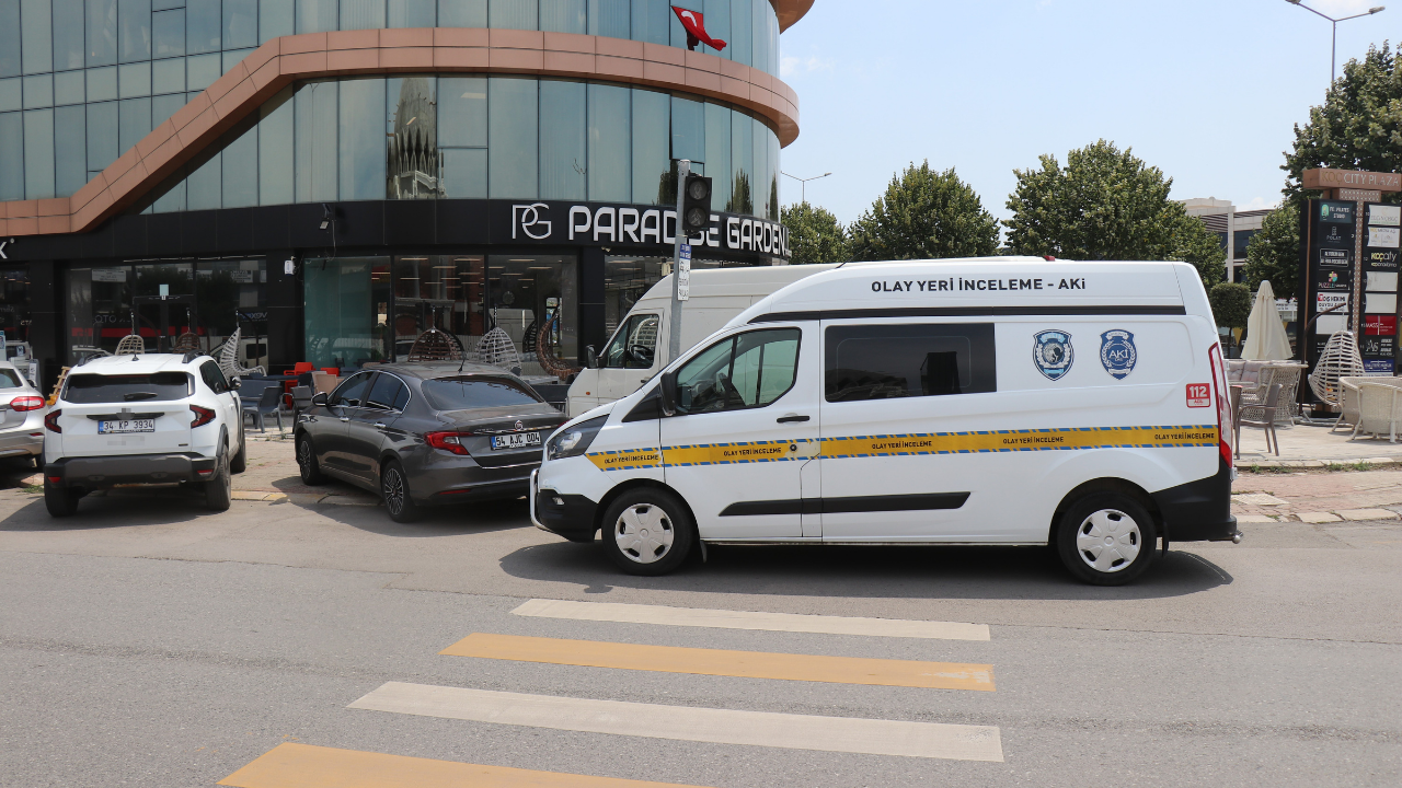 Serdivan’da İş Yerine Silahlı Saldırı: Camlar Tüfekle Kurşunlandı - Sayfa 2