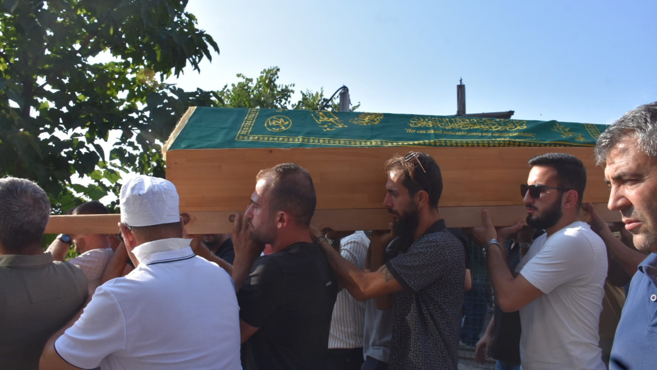 Kazada Hayatını Kaybeden Belediye Personeli Toprağa Verildi