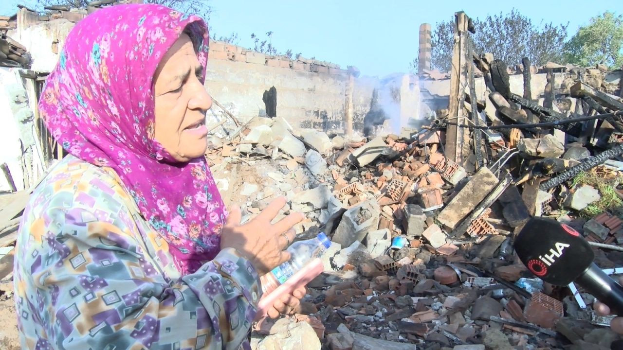 “Bir Canım, Bir Kimliğim, Bir de Telefonum Kaldı” - Sayfa 4