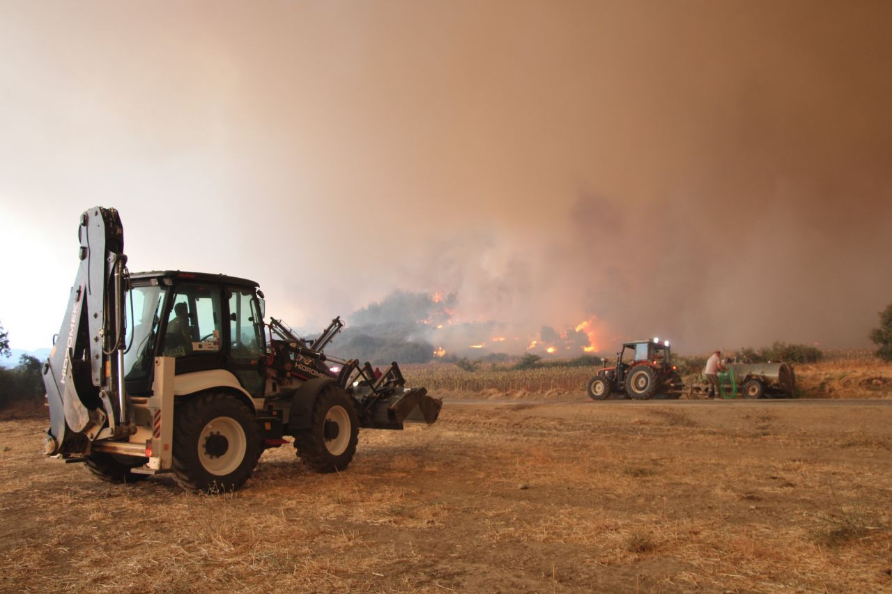 Türkiye’nin Dört Bir Yanında Yangınlar Sürüyor - Sayfa 4