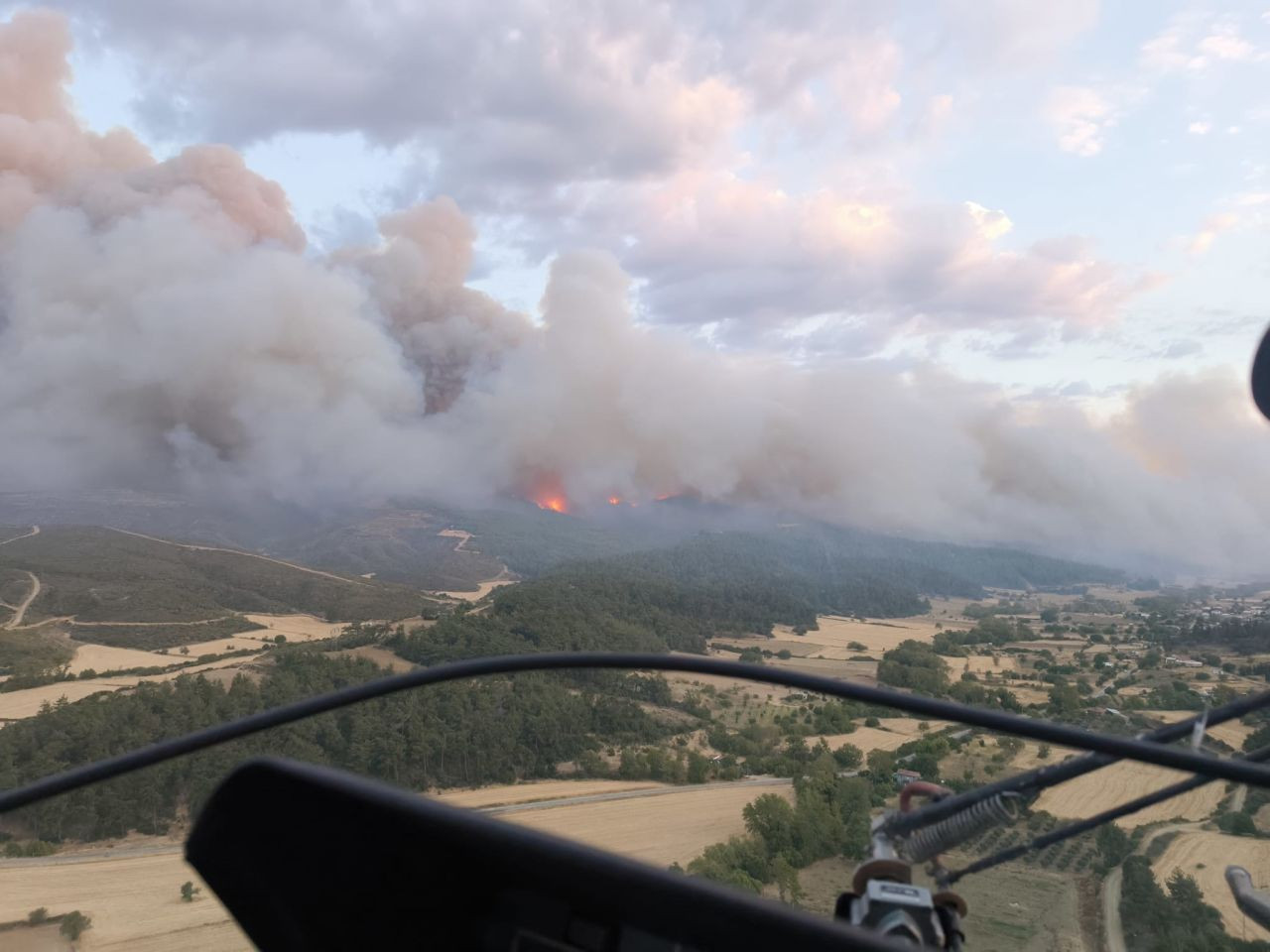 Türkiye’nin Dört Bir Yanında Yangınlar Sürüyor - Sayfa 6
