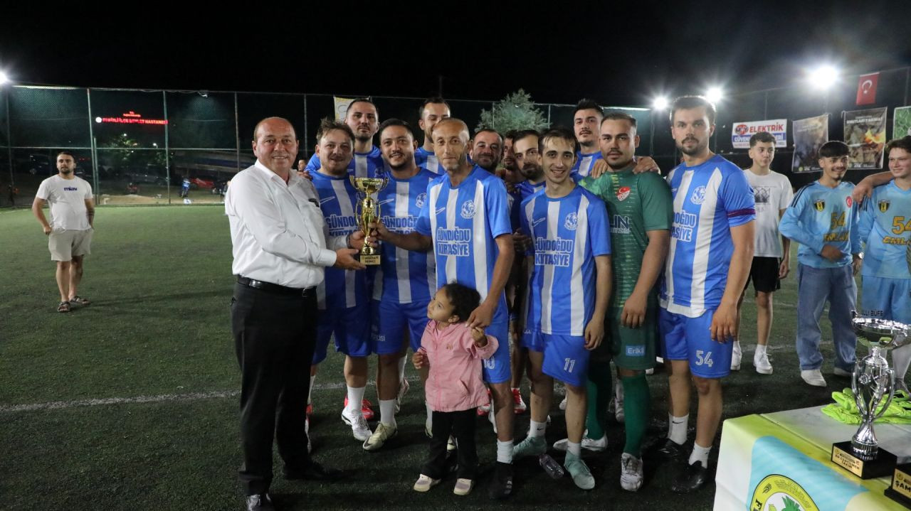 Ferizli’de 15 Temmuz Futbol Turnuvası Muhteşem Atmosferde Sona Erdi - Sayfa 5