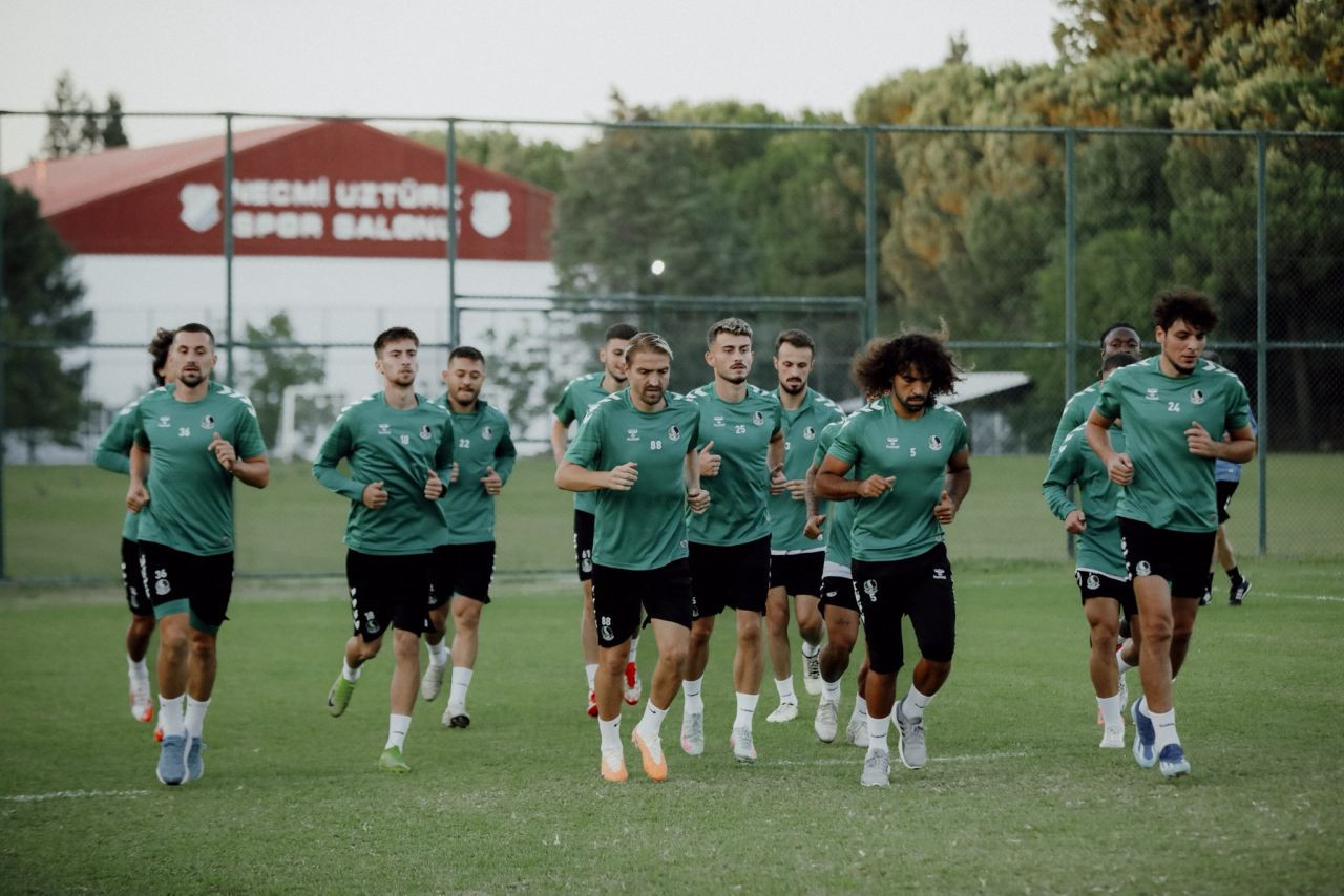 Sakaryaspor, Boluspor Maçı Hazırlıklarına Başladı - Sayfa 1