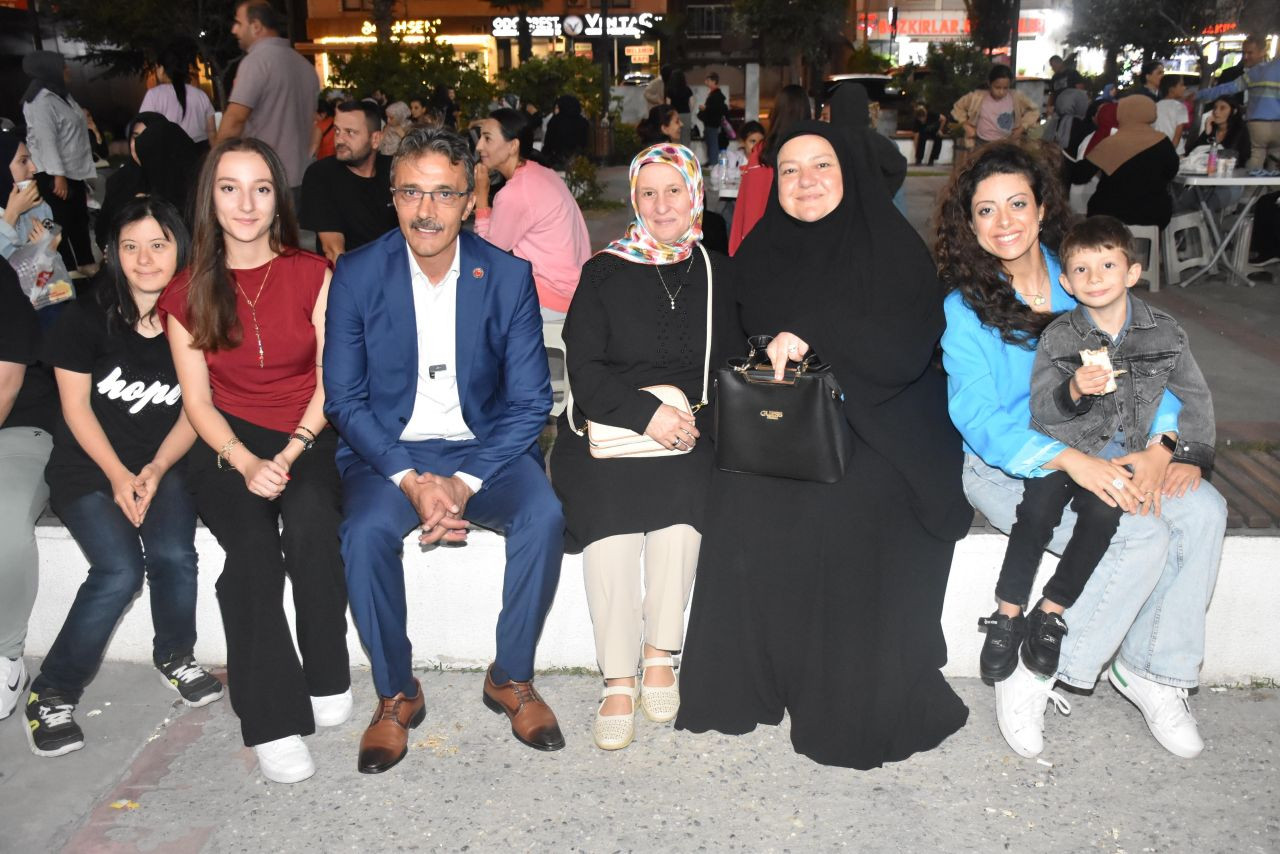 Erenler’de Şenlik Coşkusu Sürüyor - Sayfa 4