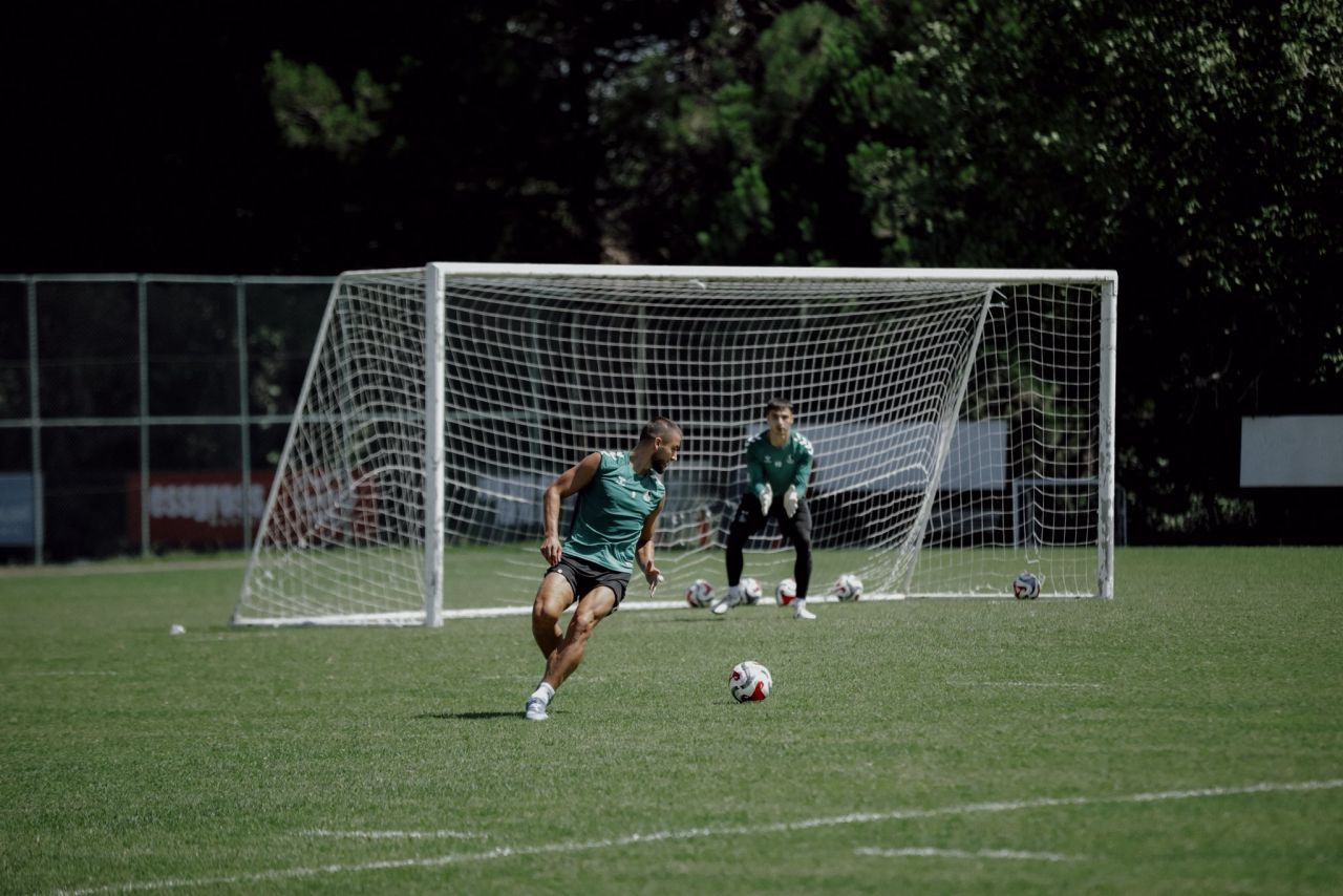 Sakaryaspor’dan Tecrübeli Orta Saha Hamlesi: Josip Vuković Geliyor - Sayfa 4