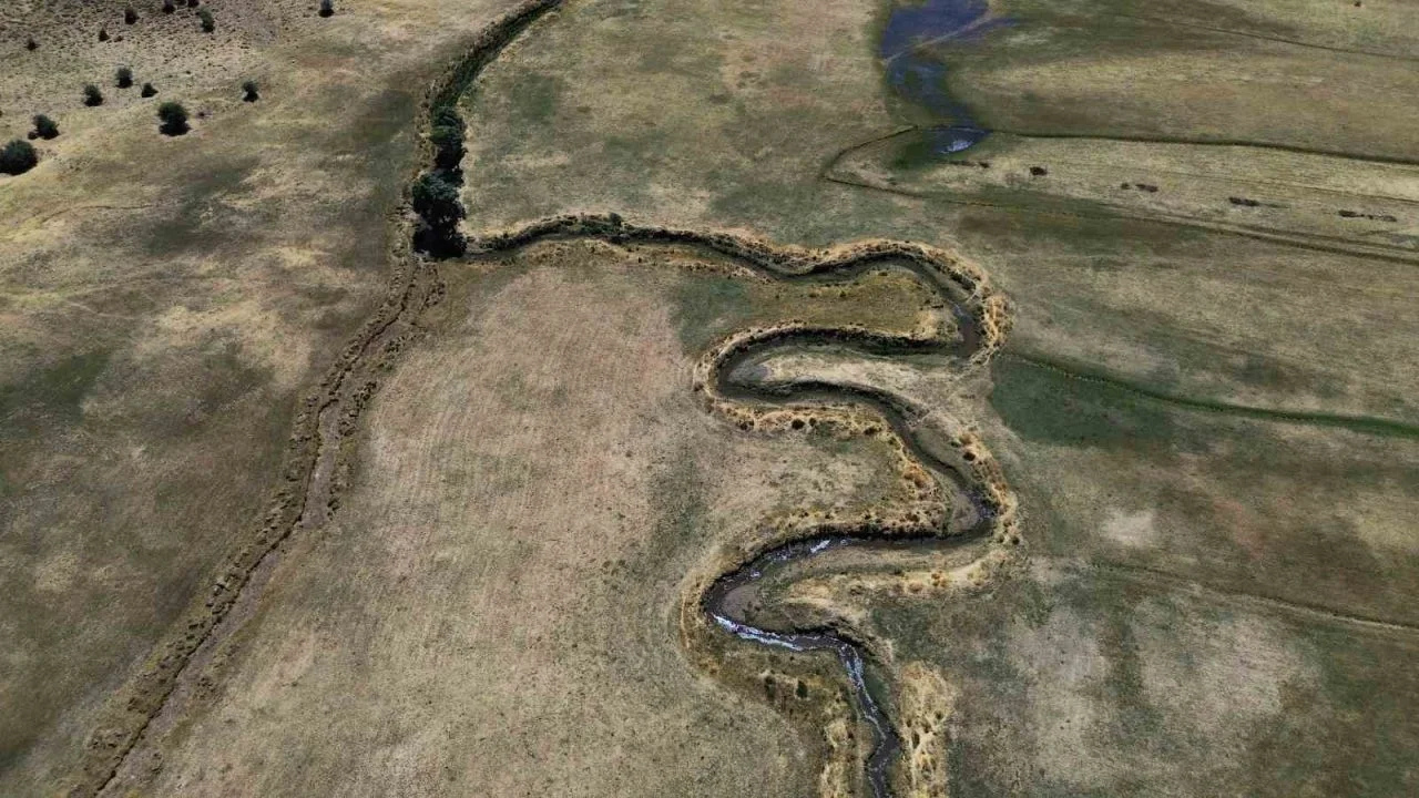 Doğa Harikası Güzeldere Vadisi Kuraklığın Tehdidi Altında - Sayfa 1