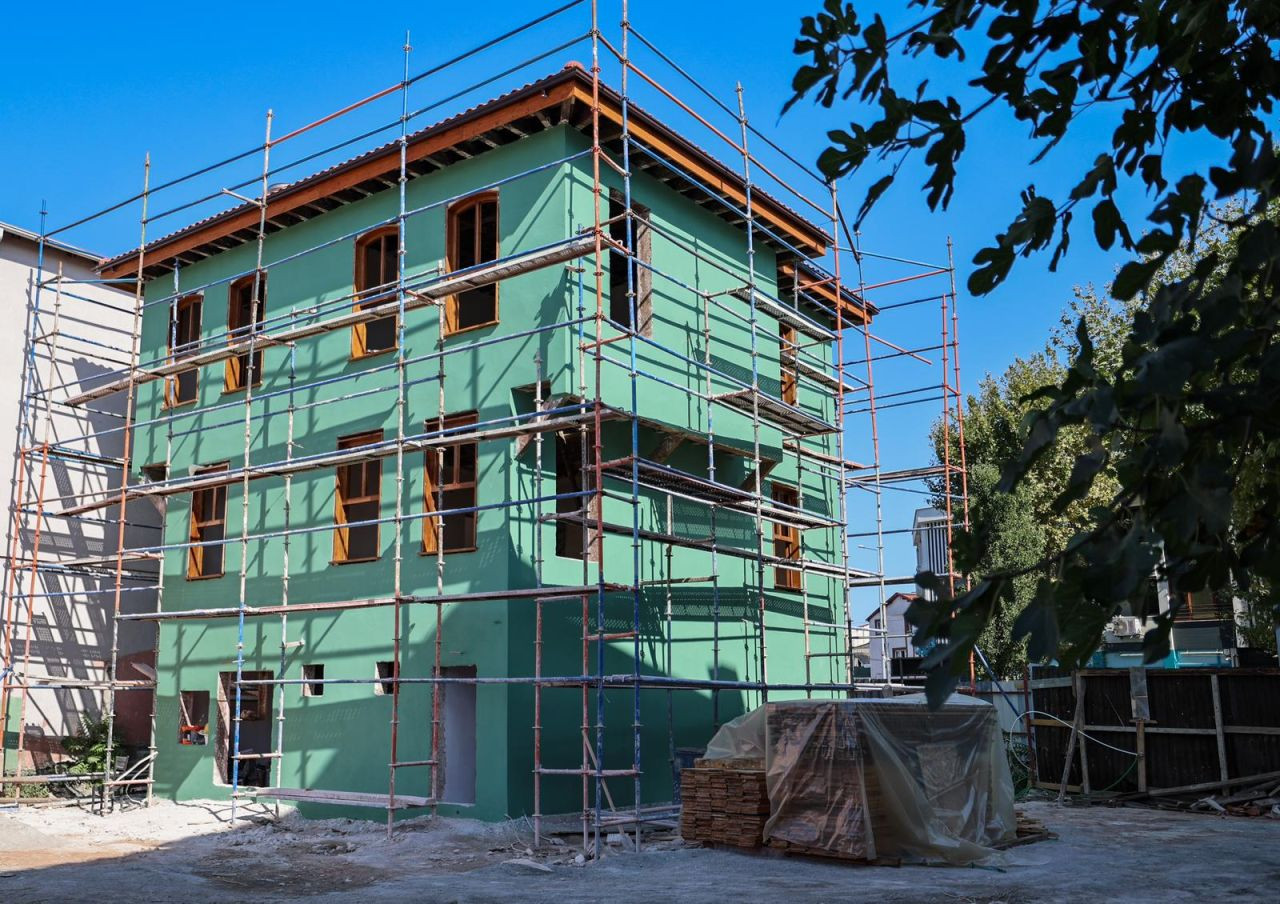 Başkan Alemdar, AKM ve Tarihi Kuyudibi Konağı’nı Yerinde İnceledi - Sayfa 1