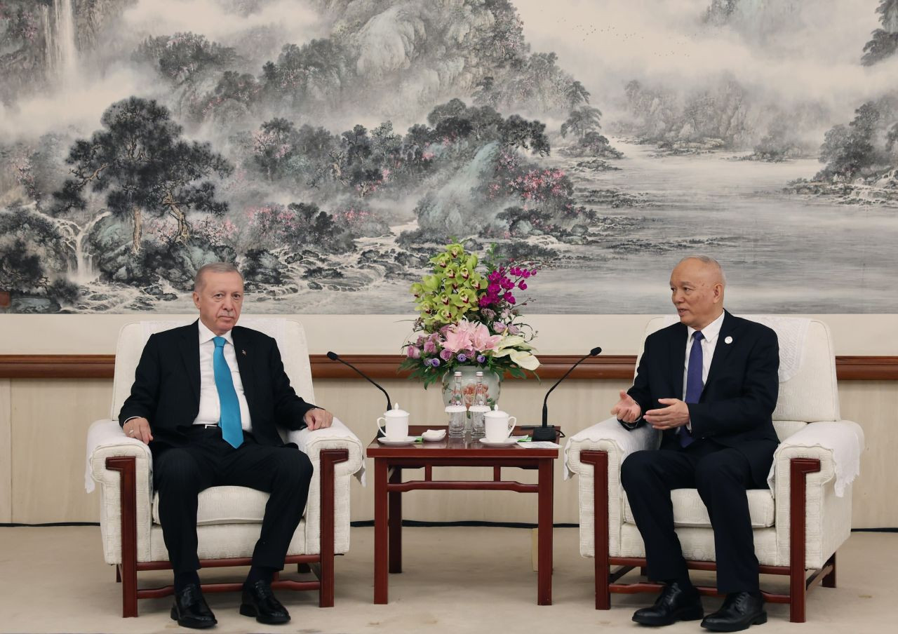 Erdoğan, Çin’de Aliyev Ve Paşinyan İle Görüştü - Sayfa 1