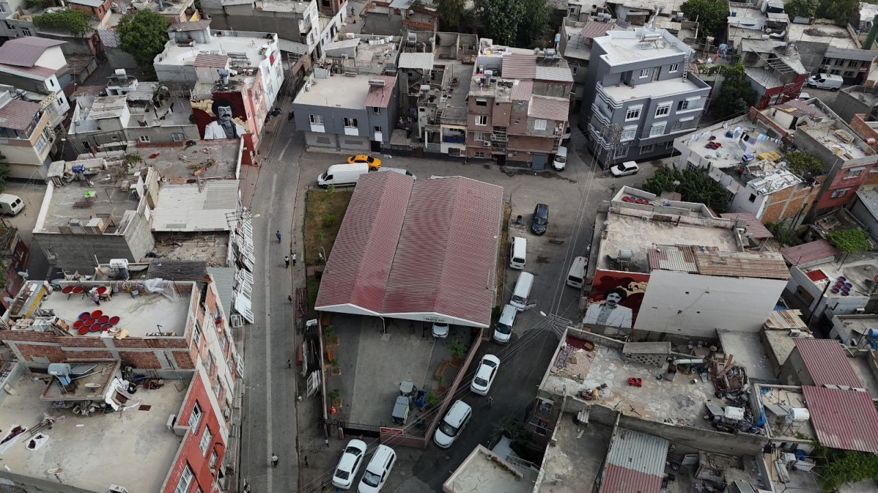 Ferdi Tayfur ve Müslüm Gürses Büyüdükleri Mahalleye Resmedildi - Sayfa 4