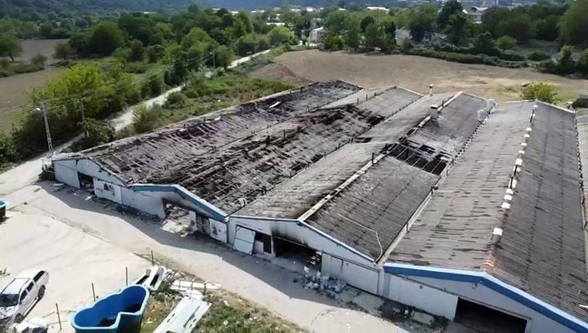 Sakarya’daki Fabrika Yangını Küle Döndü - Sayfa 1