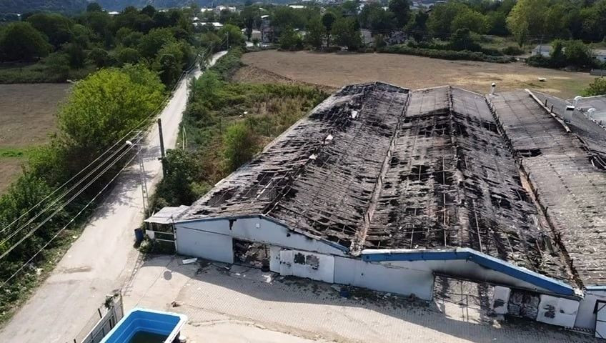 Sakarya’daki Fabrika Yangını Küle Döndü - Sayfa 4