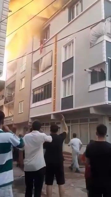 Bursa’da Yanan Evde Dehşet: Evin Son Hali Görenleri Korkuttu - Sayfa 2