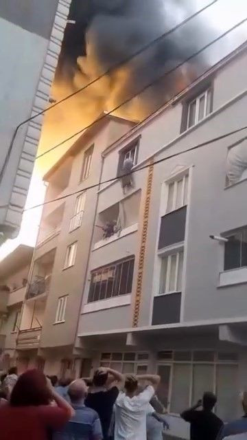 Bursa’da Yanan Evde Dehşet: Evin Son Hali Görenleri Korkuttu - Sayfa 3