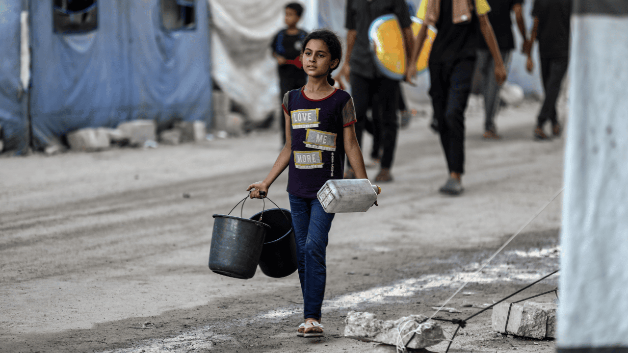 Gazze’de İnsanlık Krizi Derinleşiyor: Açlık, Bombardıman ve Göç - Sayfa 14